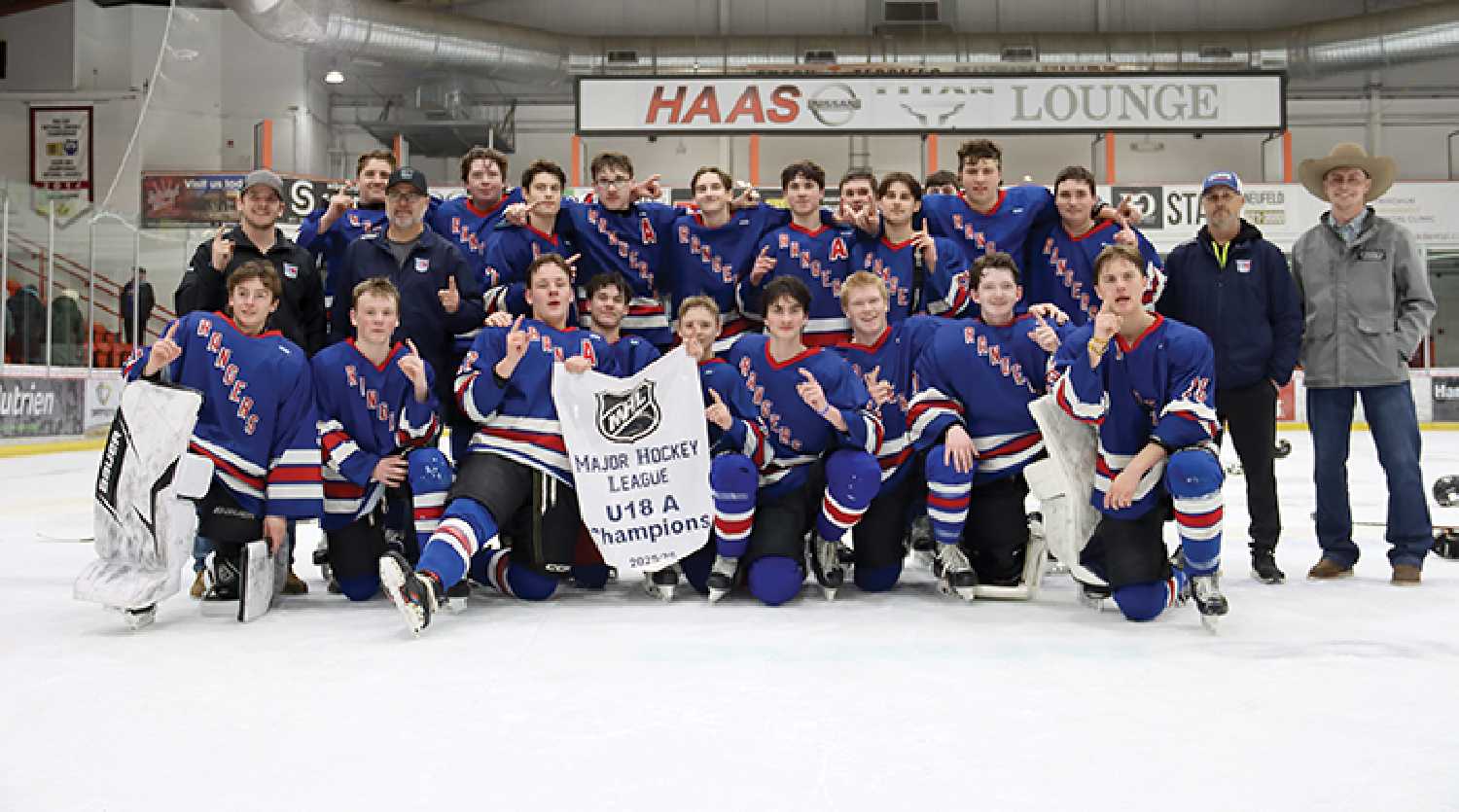 Back row from left: Coach Phil Fath, Austin Boardman, Coach Farrell Dodd, Cashtin May, Pacey Skulmoski, Cohen Haines, Donnie Matichuk, Blake Young, Kash Miller, Gabe Fingas, Owen Lantz, Cohen Easton, Rylan McTavish, Coach Tim Skulmoski and Coach Kaleb Rasmuson. Front row: Emmett Fafard, Kendry Lewis, Rudy Martens, Nevin Dodd, Shane Crump, Aulie Skulmoski, Blake Bruce, Dane Thorn, and Dana Marshall.